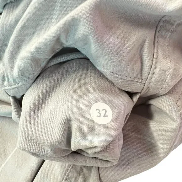 Lululemon Kahuna Bermuda Shorts Men 32 x 8.5” Check Gray White Blue Golf Outdoor - Picture 7 of 16